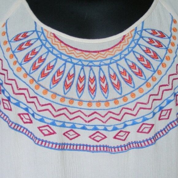 FLYING TOMATO Top, S, Embroidered, Hombre dip dye, Off-white/Red, Short sleeve - Picture 2 of 8